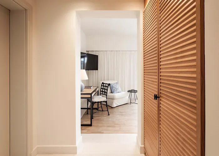 Phaea Blue - Small Luxury Hotels Of The World